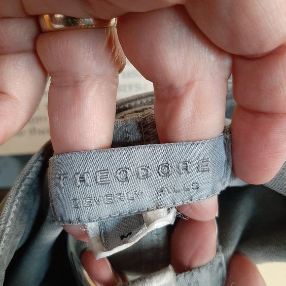 EUC...Rare Find! Theodore Beverly Hills Long Jacket - Picture 6 of 7